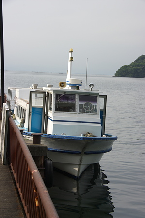 沖島クルーズ船