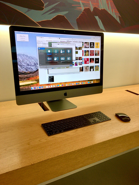 Appleストア名古屋栄に展示されてた「iMac Pro」 - 1