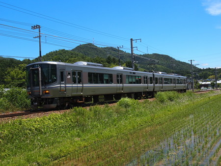 223系普通 山陰本線鍼灸大学前~胡麻02