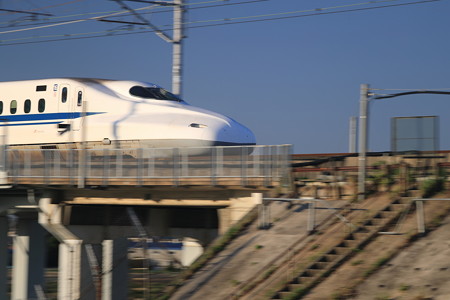 AZ2I2546