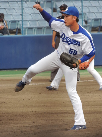 岸本投手。