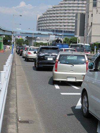 駐車待ち