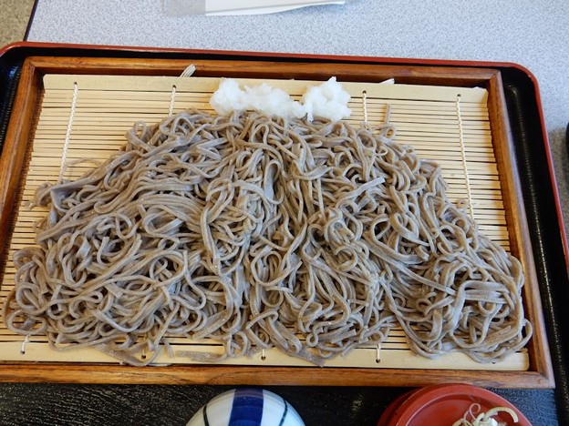 8 山そば 写真: 8 山そば