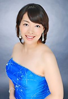池端歩　いけはたあゆみ　声楽家　オペラ歌手　メゾソプラノ　　　Ayumi Ikehata