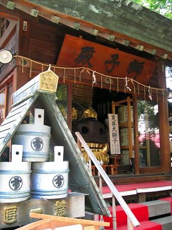 築地　波除神社