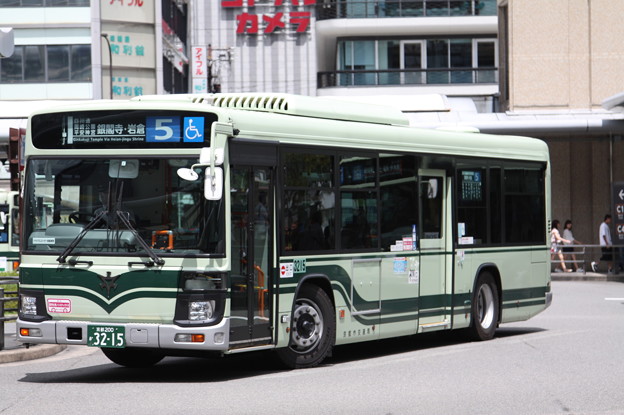 京都市営バス　新型エルガ　3215号車