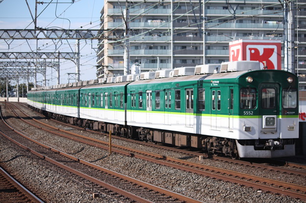 京阪本線　5000系5552F　普通 三条 行　（1）