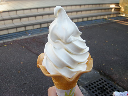 0919尼御前SA名物五郎島金時芋ソフト