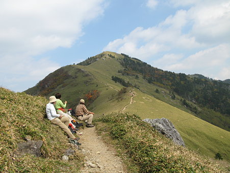 ２