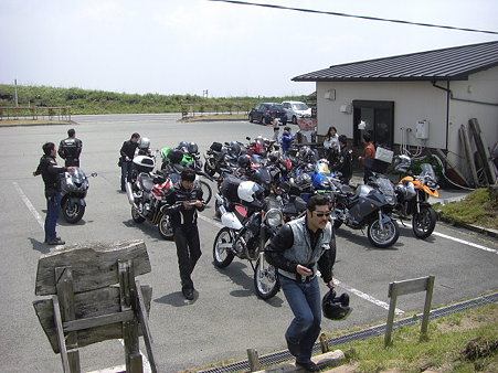 カブト岩で休憩