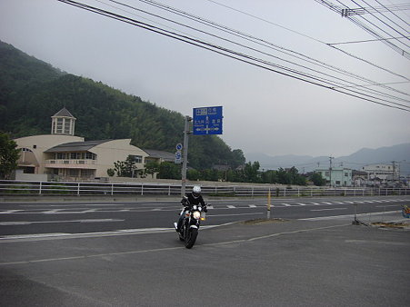 山さん到着