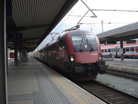 チューリッヒ行きRailJet(インスブルック駅)