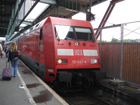 ニュルンベルク行きIC(シュトゥットガルト駅)