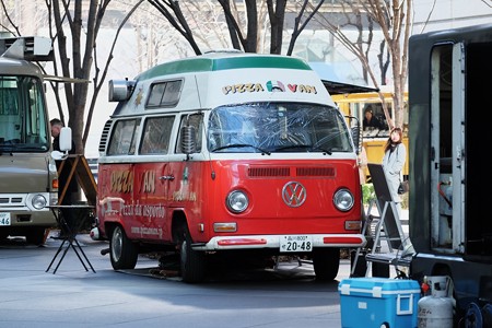 2018.01.04　東京国際フォーラム　ネオ屋台村　PIZZA VAN