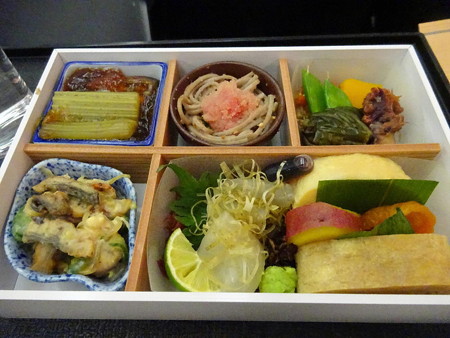 170702-05機内食