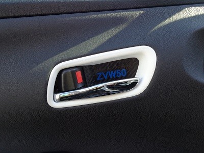 プリウス　インナードアハンドルカバー４点セット　カーボンシート　ZVW50ロゴ