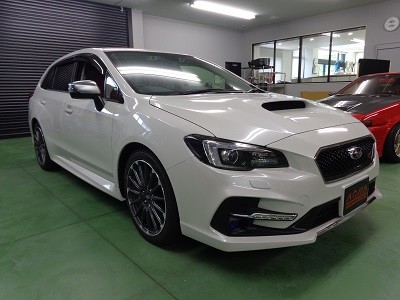 レヴォーグ　セキュリティ取付・アイスヒューズ施工