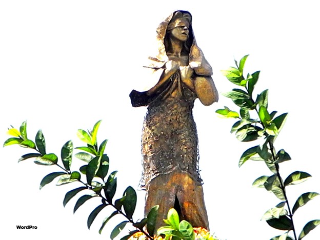 マニラ湾今日の慰安婦像