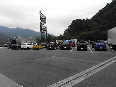 鮎沢ＳＡ到着し…