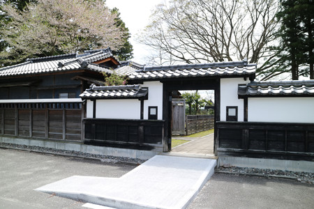 飯田市美術博物館・日夏耿之介記念館 (1)