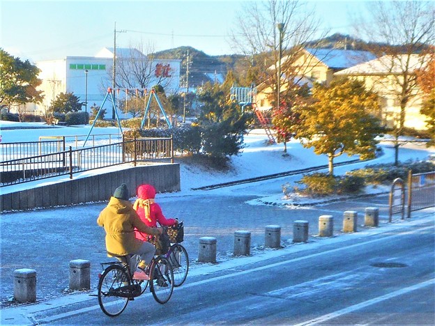 Photos: ほんのり雪の朝＠瀬戸路・鏡開きの日