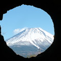 溶岩樹型より望む？　富士山