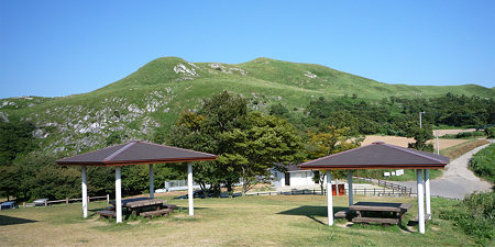 平尾台。茶ヶ床園地