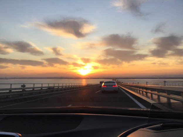 撮って出し。。春以来の千葉県 朝焼け見ながら 12月10日