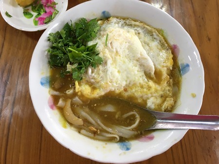 太麺モヒンガーが定番に (6)