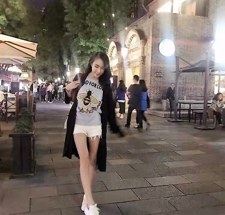 『美形小姐』