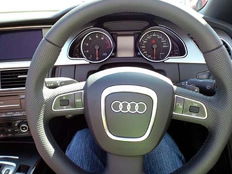 AUDI A5カブリオレ