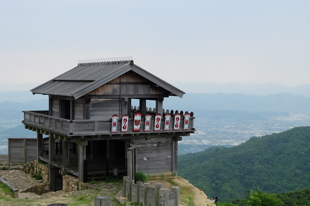 再現された鬼ノ城西門