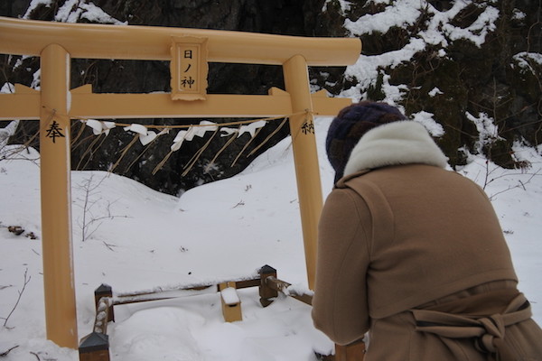 昔（私が中学生の時）はこの様な鳥居は無かった気がする