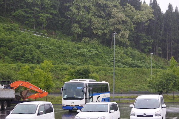 天気予報通り、かなり強い雨